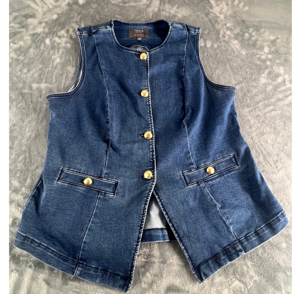 Torrid Womens Blue Denim Gold Button Front Vest Size 0 Medium Wash Stretch